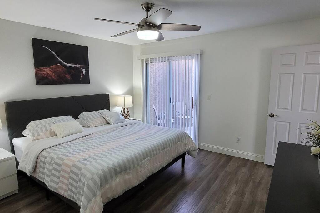 L - Fully Remodeled And Professionally Decorated Las Vegas Eksteriør billede